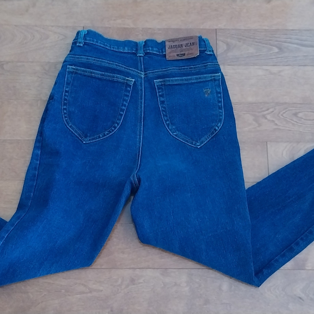 Vintage High Rise Jean - Picture 3 of 9